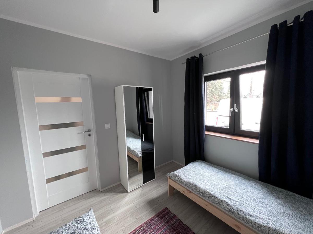 Apartament Pod Jaworami Z Antresola Еленя-Гура Экстерьер фото