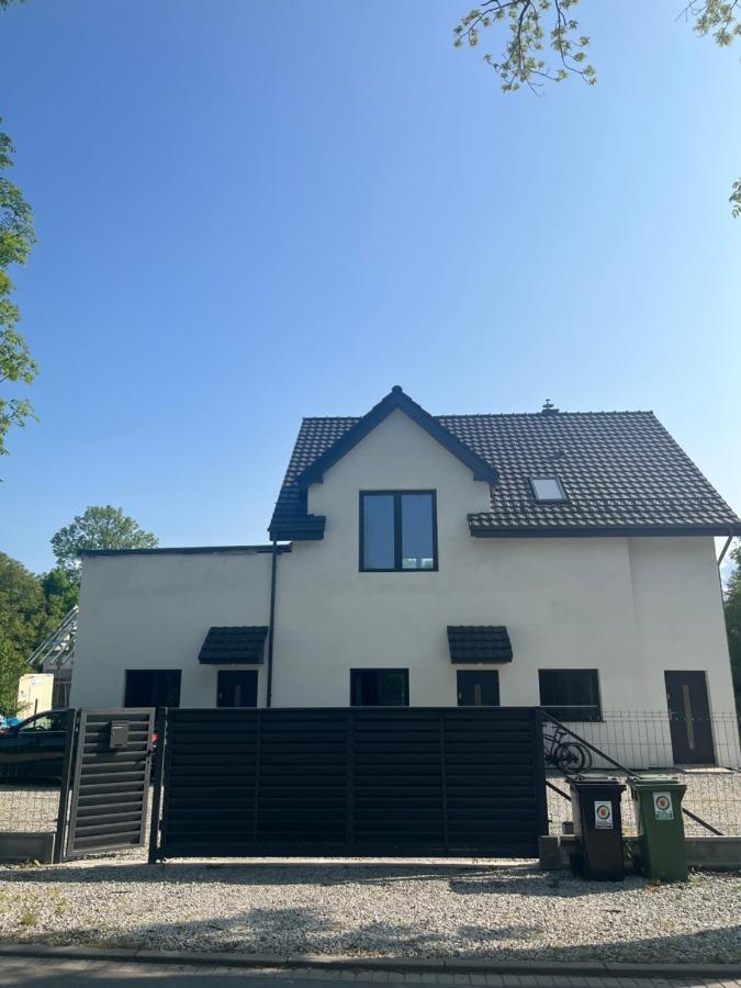 Apartament Pod Jaworami Z Antresola Еленя-Гура Экстерьер фото